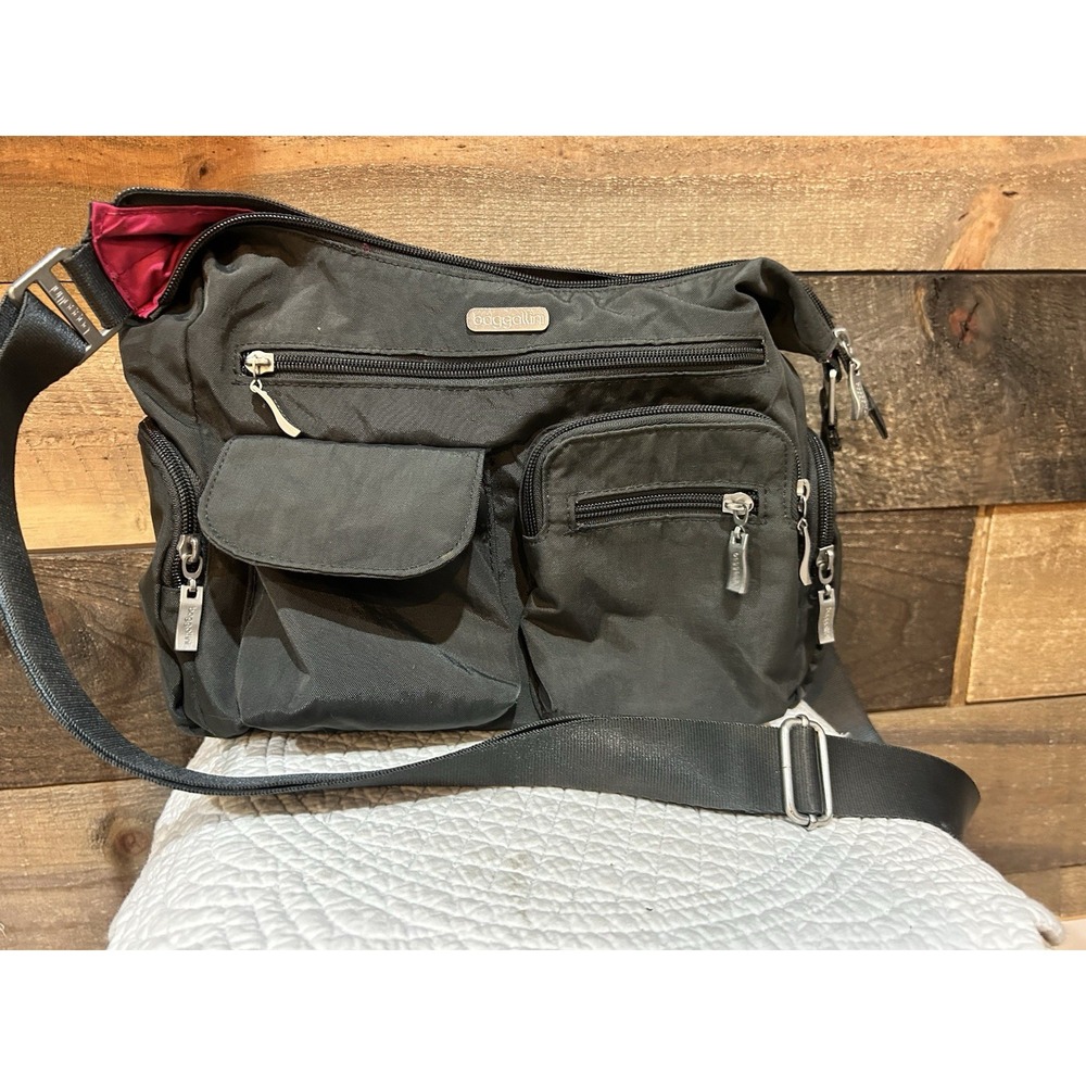 BAGGALLINI Modern Everywhere Hobo Bag w/luggage handle sleeve Gray/pink Inside